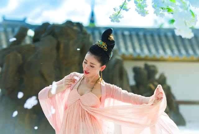 《婚从天降》短剧在线观看，医手遮天，太子妃有点拽（第83集）短剧在线观看，医手遮天太子妃很忙全文免费阅读全文短剧在线观看