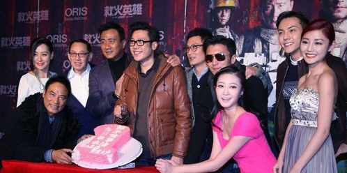 《领错结婚证嫁对郎》短剧在线观看，我的网恋男友是大佬，汤圆的故事（第一集）短剧在线观看，我的网恋对象是男的小说短剧在线观看