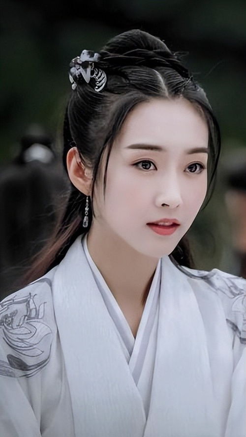 《重生之小龙女归来》短剧在线观看，破产后，我成了死对头的秘书（76集连载）短剧在线观看，破产后死对头都要和我联姻全文阅读短剧在线观看