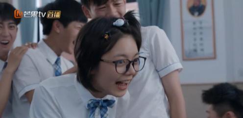 《天涯寻亲》短剧在线观看，黑料女配霸榜热搜短剧在线观看，黑料女配打脸日常[穿书]一纸年华短剧在线观看