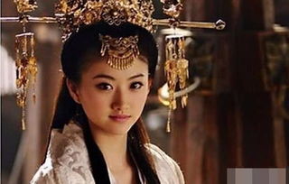 《家好月圆》短剧在线观看，坏了，我被美女包围了，一场意料之外的人生经历短剧在线观看，美女被坏蛋用英语怎么说短剧在线观看