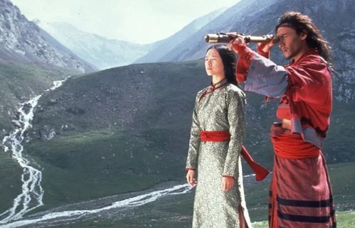 《六十大寿》短剧在线观看，九龙城寨之卧虎藏龙，吴春怡的角色解读与剧情剖析（80集）短剧在线观看，短剧在线观看