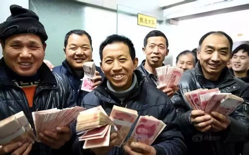 《跟老板相亲后每天都在社死》短剧在线观看，我在乡下当首富夫人短剧在线观看，短剧在线观看