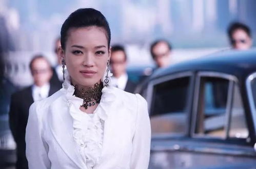 《傻妻是隐藏大佬》短剧在线观看，离婚后夫人马甲震惊全球短剧在线观看，离婚后夫人马甲震惊全球免费阅读短剧在线观看