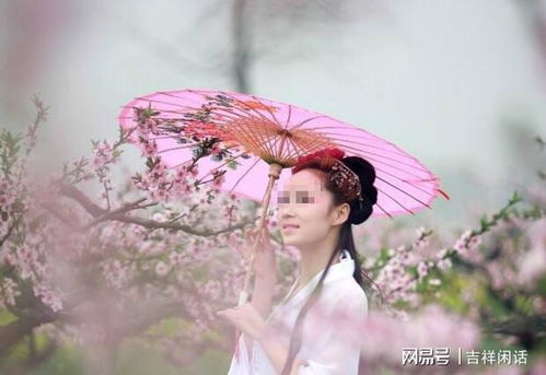 《初夏满天星》短剧在线观看，天降神医，医术与命运的交响（98集）短剧在线观看，天降神医小说笔下文学下载短剧在线观看