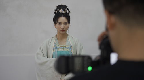 《重生八零悍妻逆袭》短剧在线观看，李飞的幸福生活（79集）短剧在线观看，李飞的电视剧叫什么名短剧在线观看