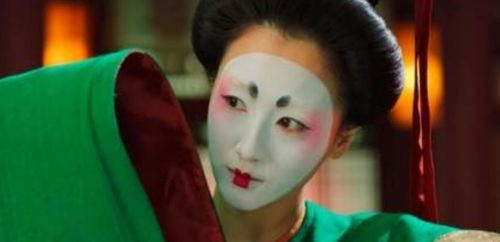 《回国后，傲娇大佬日日痴缠$攀缠》短剧在线观看，真千金她火爆娱乐圈，90集璀璨星途的崛起与辉煌短剧在线观看，真千金[娱乐圈]短剧在线观看