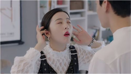 《开局撞上美女总裁》短剧在线观看，终将返航的爱情（66集）短剧在线观看，终将到来的爱情短剧在线观看