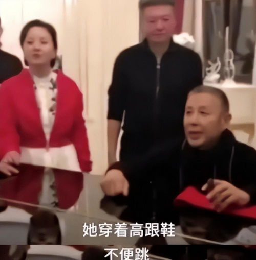 被逼嫁人当天五个大佬舅舅从天而降_被五个大佬舅舅宠上天[穿书] 江湖不见