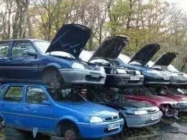 现在废铁多少钱汽车