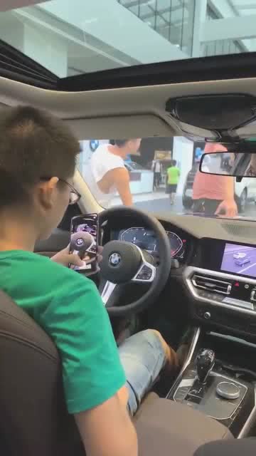 汽车换个镜子要多少钱呢