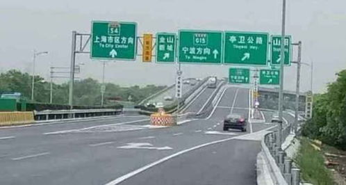 高速公路汽车年检多少钱