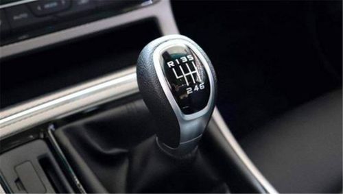 开小汽车2档速度是多少