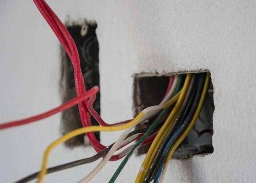 汽车中间电线改造多少钱