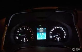 汽车怠速700转速多少