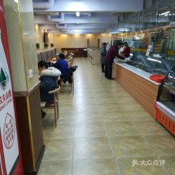 汽车内饰装修店多少钱