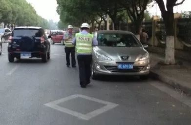 汽车多少米内不能停车