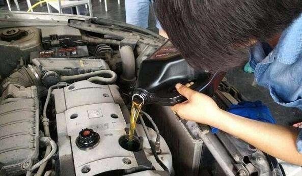 汽车剂车油多少公里更换