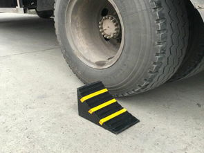 汽车后轮胎打气多少钱
