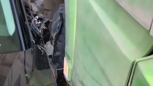 汽车门漆碰掉了多少钱