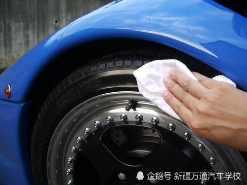 汽车最少多少保养一次