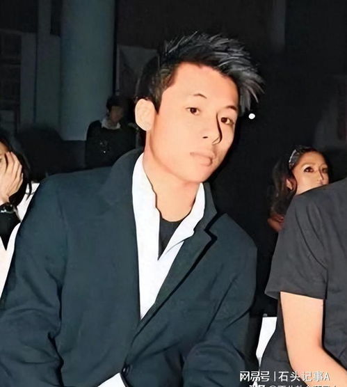 霍震霆曝儿子霍启仁已结婚(霍震霆意外曝光，儿子霍启仁已步入婚姻殿堂)
